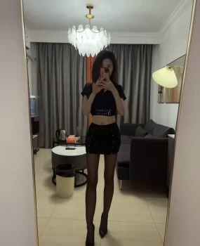 越城小骚货