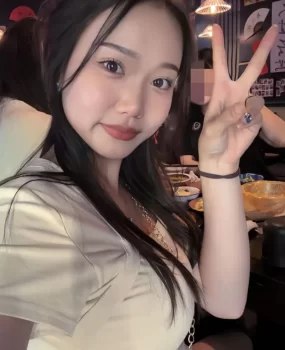 微胖少妇。
