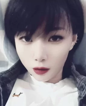 新华街的一个少妇