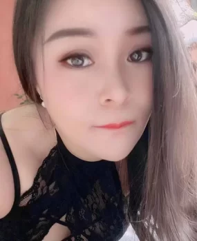 翘臀骚妹床上非常淫话不断服务一流