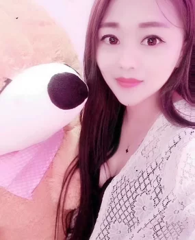 颜值很高身材很棒