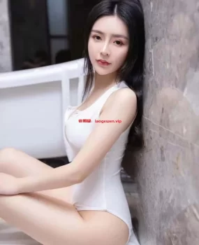 兰州身材火辣的妹子超爽，嫩B水多张开一字马爆插