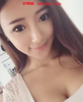 深圳全区覆盖，兼职风骚女大学生，刚下海不久B紧水水多